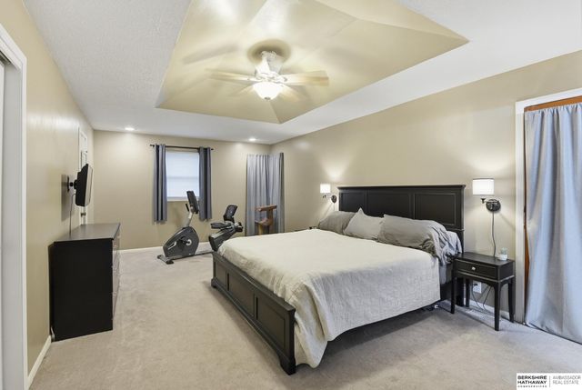 1105 Hackney Drive, Papillion, NE 68046