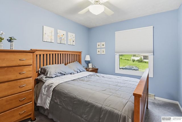 1105 Hackney Drive, Papillion, NE 68046