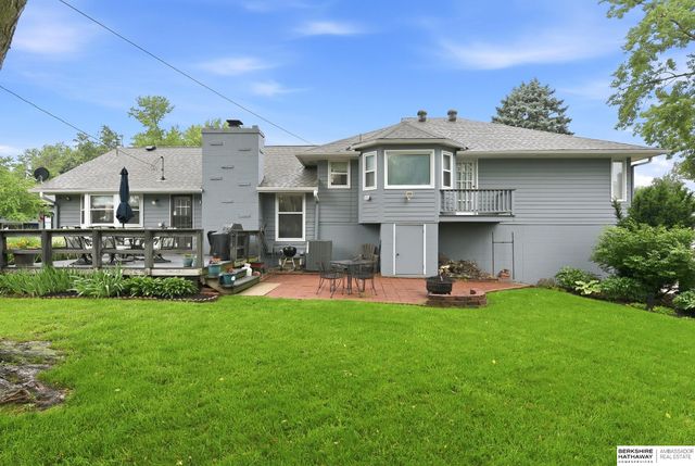 1105 Hackney Drive, Papillion, NE 68046