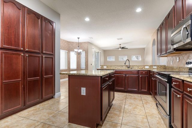 2585 TURTLEHEAD COVE, Oviedo, FL 32766