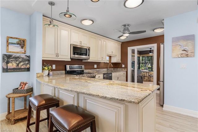 4612 Flagship DR 106, Fort Myers, FL 33919