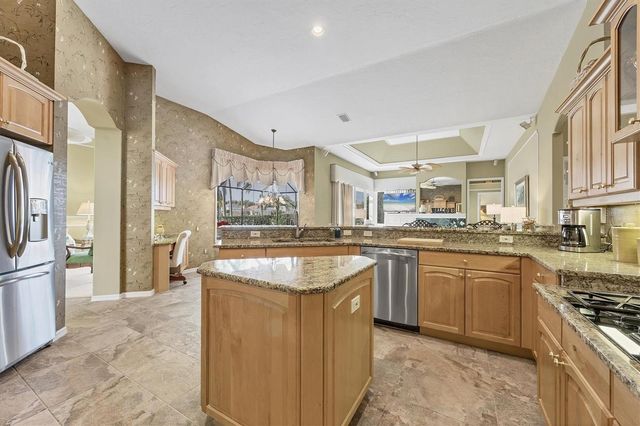 7039 STANHOPE PLACE, University Park, FL 34201