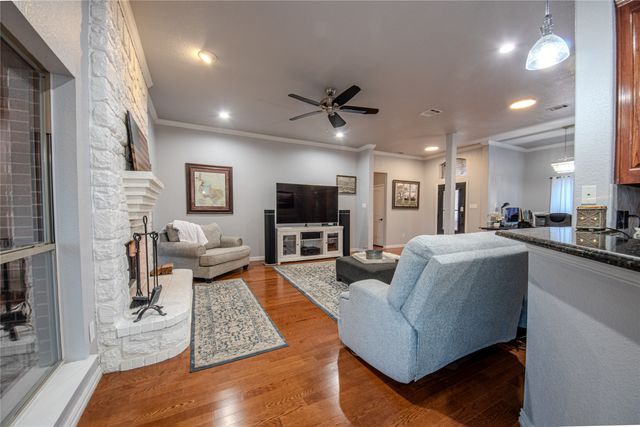 9001 Ravenswood Road, Granbury, TX 76049