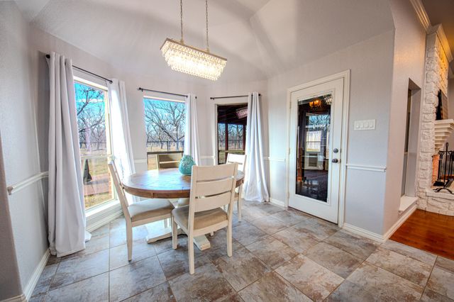 9001 Ravenswood Road, Granbury, TX 76049