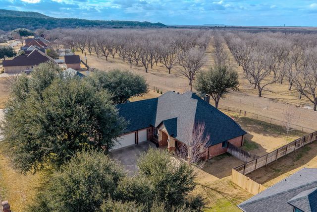 9001 Ravenswood Road, Granbury, TX 76049