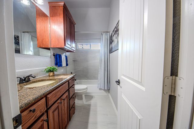 9001 Ravenswood Road, Granbury, TX 76049