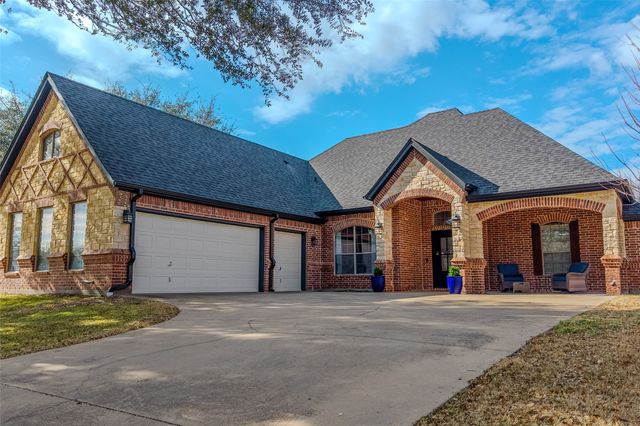 9001 Ravenswood Road, Granbury, TX 76049