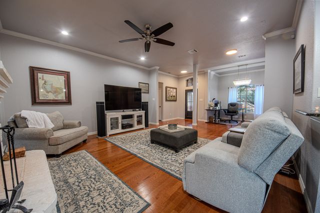 9001 Ravenswood Road, Granbury, TX 76049