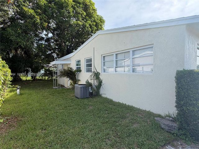 1240 W 26th Court, Riviera Beach, FL 33404
