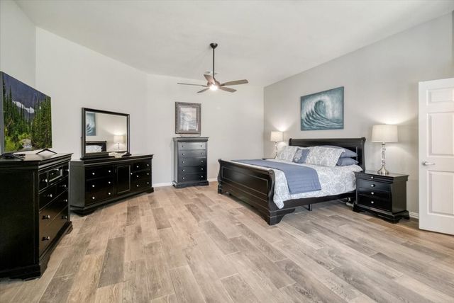 8200 Summerleaf Drive, Arlington, TX 76001