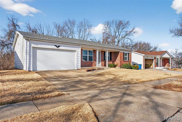 12887 Fox Haven Drive, Florissant, MO 63033