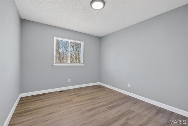 12887 Fox Haven Drive, Florissant, MO 63033