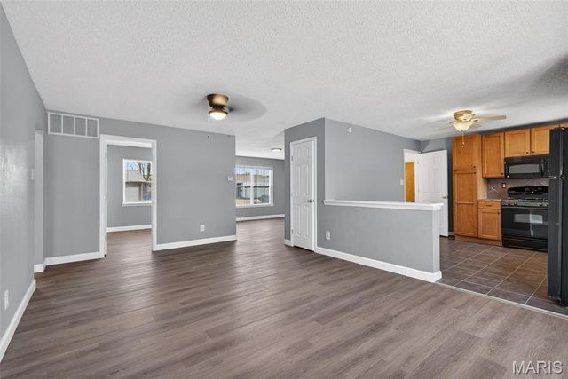 12887 Fox Haven Drive, Florissant, MO 63033