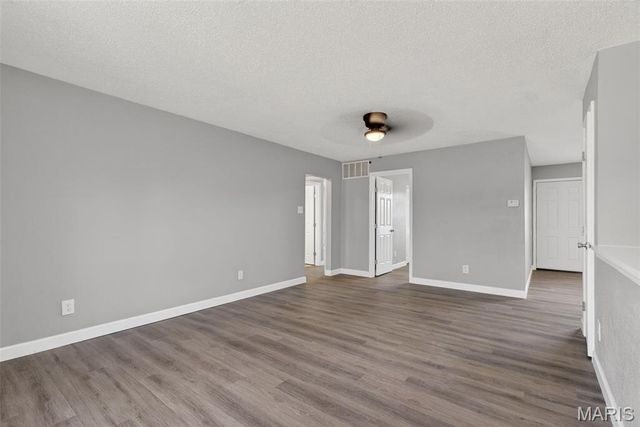 12887 Fox Haven Drive, Florissant, MO 63033