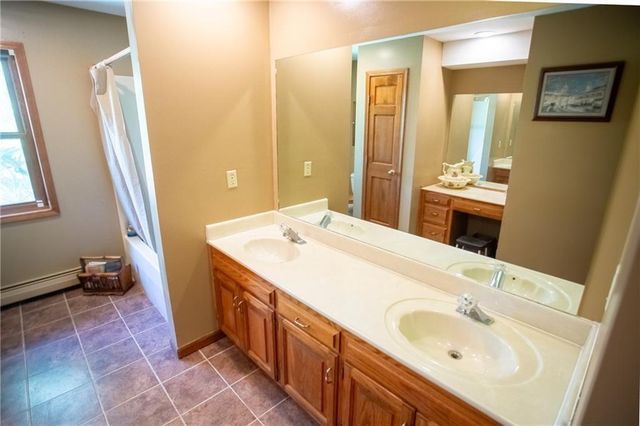 12204 S Bynum Road, Lone Jack, MO 64070