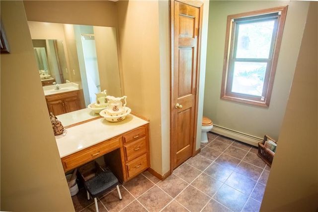 12204 S Bynum Road, Lone Jack, MO 64070