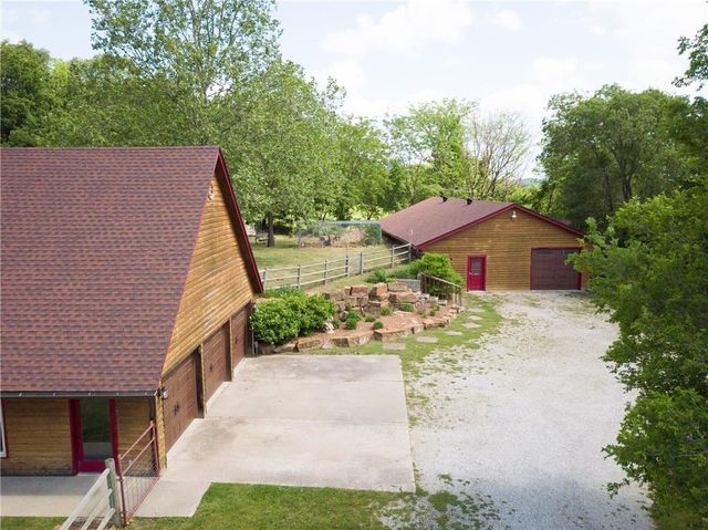 12204 S Bynum Road, Lone Jack, MO 64070