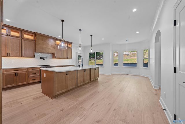 231 Brawley Drive, Owens Cross Roads, AL 35763