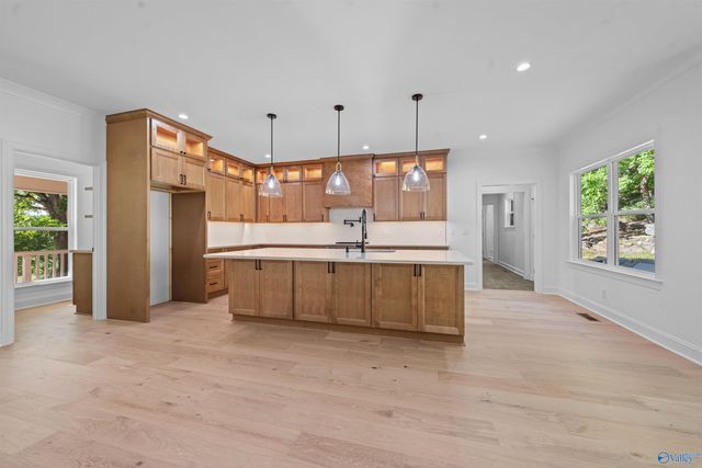 231 Brawley Drive, Owens Cross Roads, AL 35763