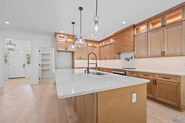 231 Brawley Drive, Owens Cross Roads, AL 35763