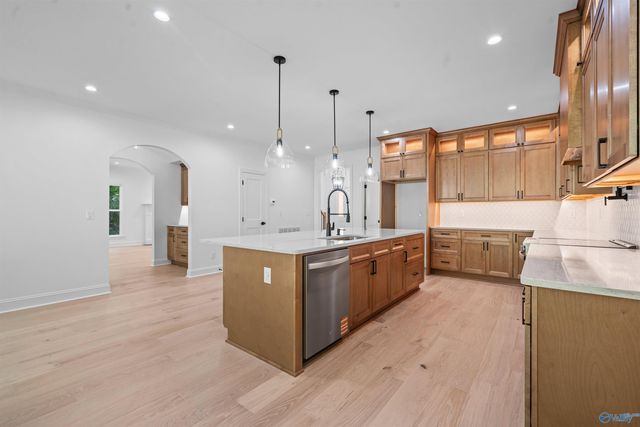 231 Brawley Drive, Owens Cross Roads, AL 35763