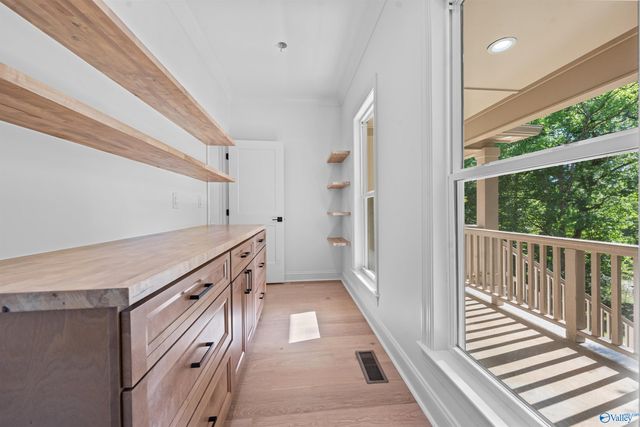 231 Brawley Drive, Owens Cross Roads, AL 35763