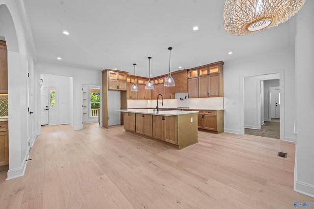 231 Brawley Drive, Owens Cross Roads, AL 35763