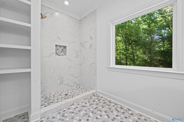 231 Brawley Drive, Owens Cross Roads, AL 35763