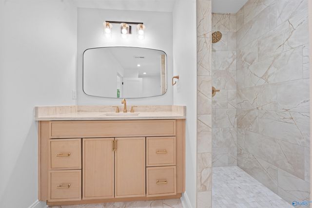 231 Brawley Drive, Owens Cross Roads, AL 35763