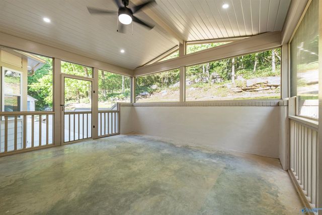 231 Brawley Drive, Owens Cross Roads, AL 35763