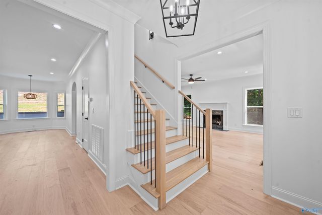 231 Brawley Drive, Owens Cross Roads, AL 35763