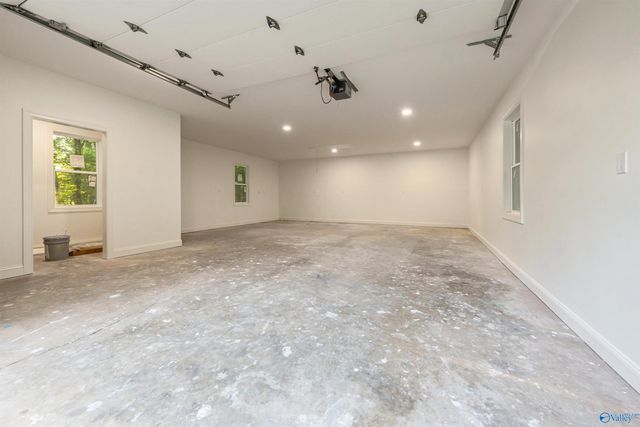 231 Brawley Drive, Owens Cross Roads, AL 35763