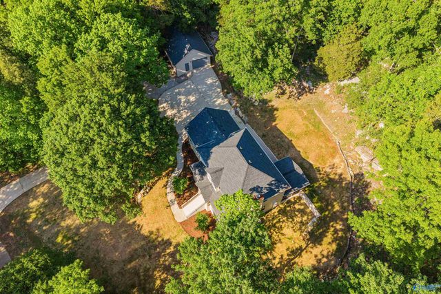 231 Brawley Drive, Owens Cross Roads, AL 35763