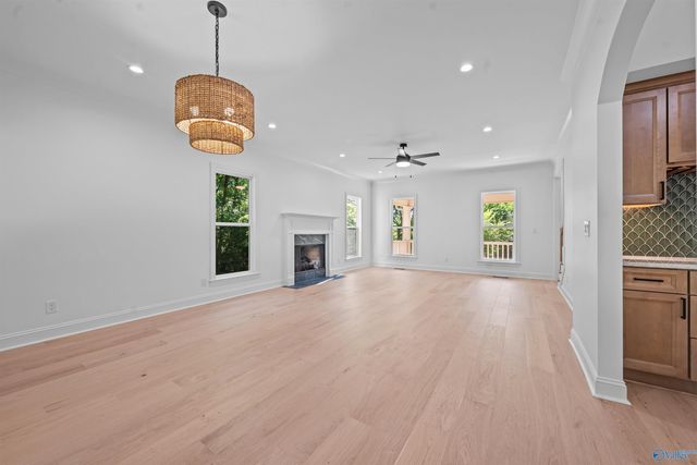 231 Brawley Drive, Owens Cross Roads, AL 35763