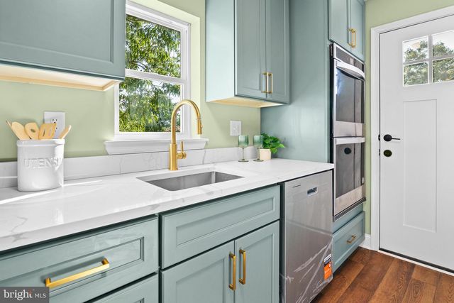 2 LINHIGH, Nottingham, MD 21236