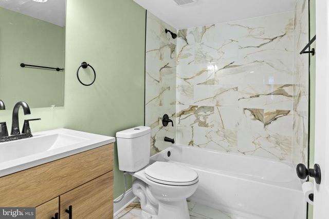 2 LINHIGH, Nottingham, MD 21236