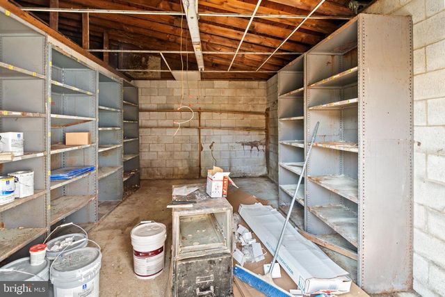 2 LINHIGH, Nottingham, MD 21236