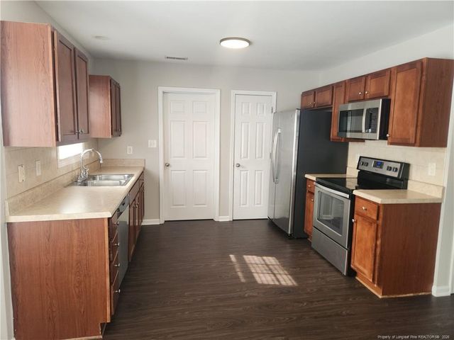 2148 Yellowbrick Road, Fayetteville, NC 28314