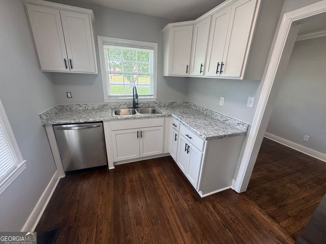 327 Rogers Avenue, Macon, GA 31204