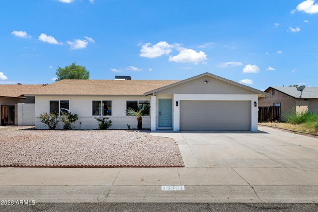 10901 W SELLS Drive, Phoenix, AZ 85037