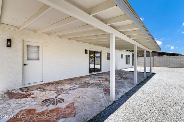 10901 W SELLS Drive, Phoenix, AZ 85037