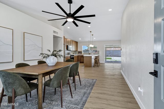10901 W SELLS Drive, Phoenix, AZ 85037