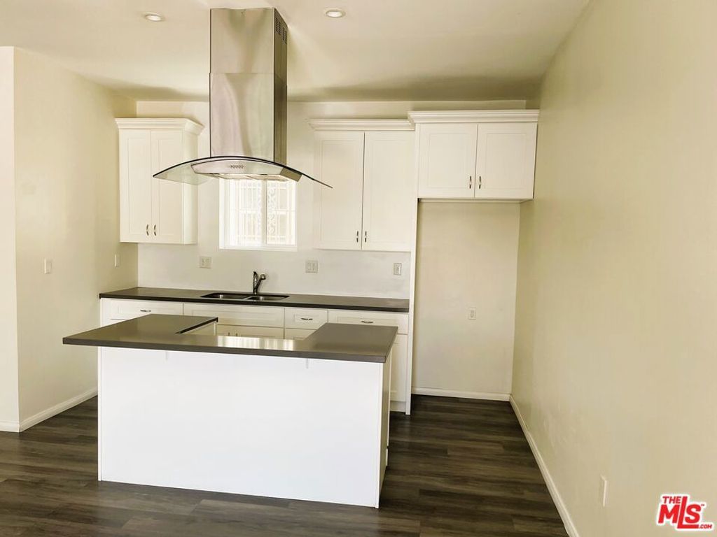 1106 W 91st Street, Los Angeles, CA 90044