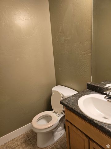 8971 S VALLEY CT, Sandy, UT 84094