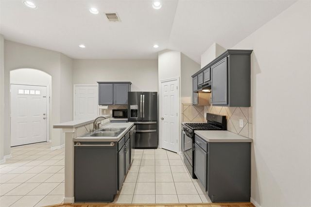 13218 Southpoint Lane, Houston, TX 77034