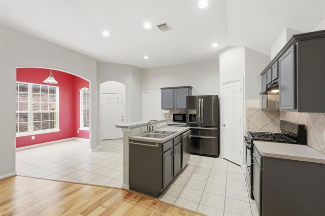 13218 Southpoint Lane, Houston, TX 77034