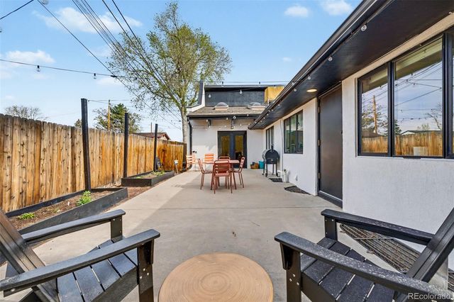 10085 W 18th Avenue, Lakewood, CO 80215