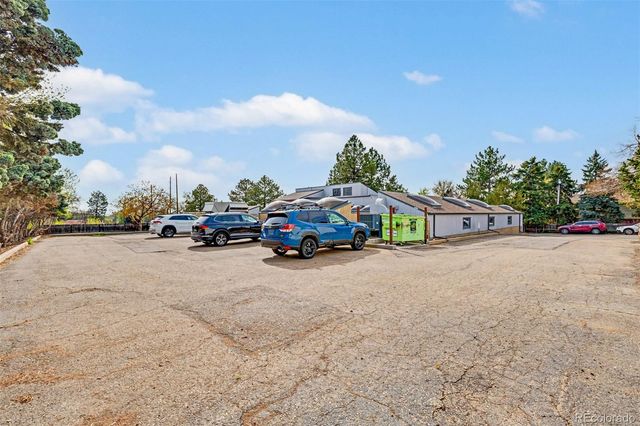 10085 W 18th Avenue, Lakewood, CO 80215