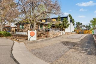 10085 W 18th Avenue, Lakewood, CO 80215