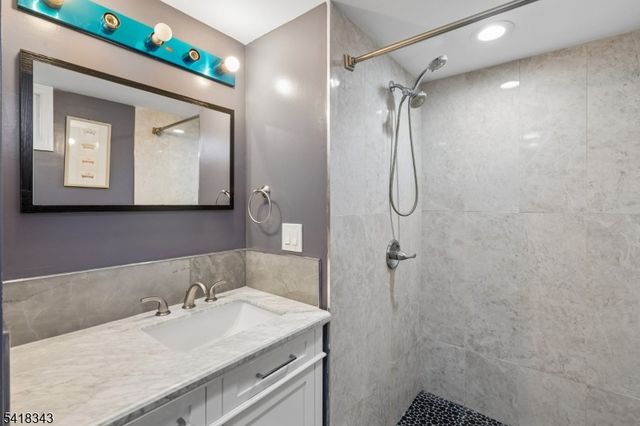 366 Rolling Rock Rd, Mountainside Boro, NJ 07092